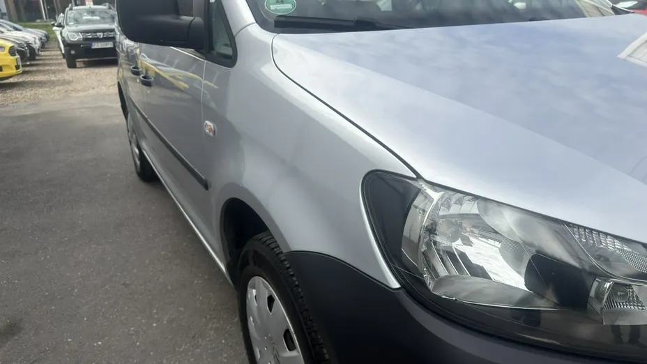 VOLKSWAGEN Caddy -