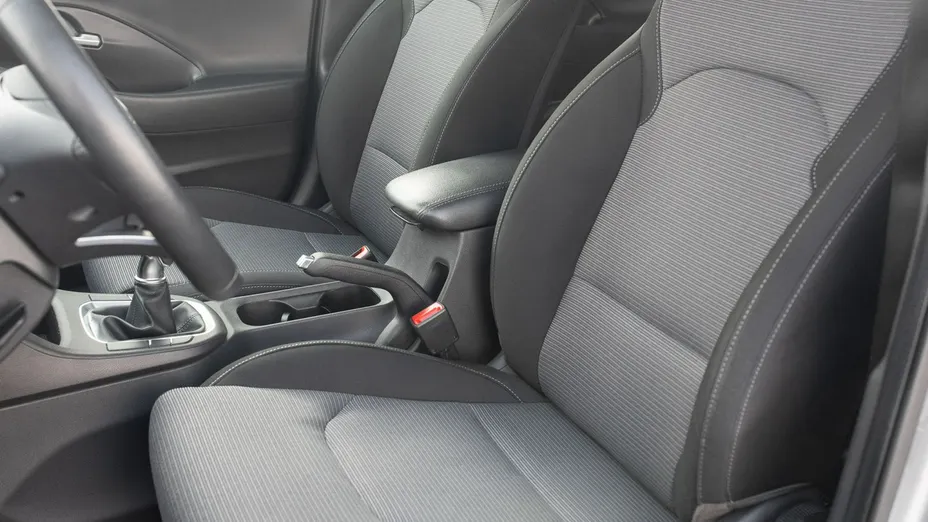 HYUNDAI i30 -