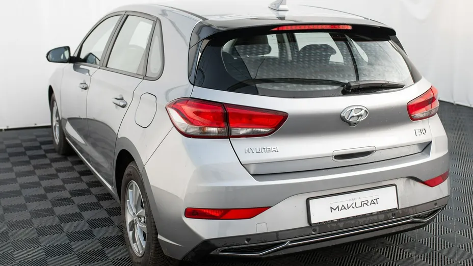 HYUNDAI i30 -