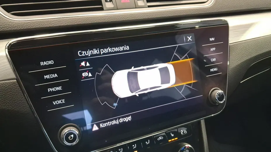 SKODA Superb -