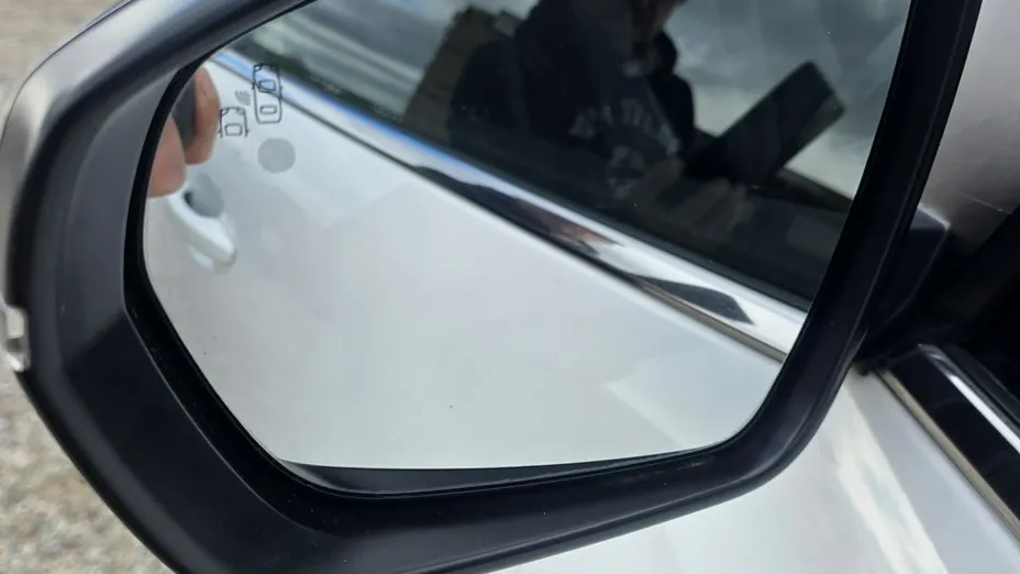 PEUGEOT 5008 -