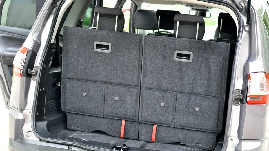 FORD S-MAX -