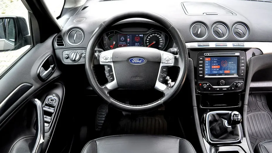 FORD S-MAX -