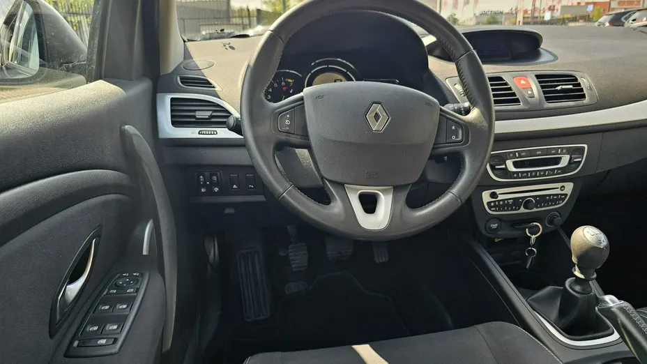 RENAULT Megane -