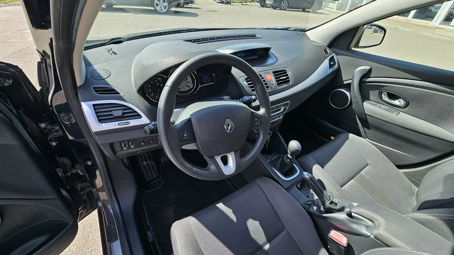 RENAULT Megane -