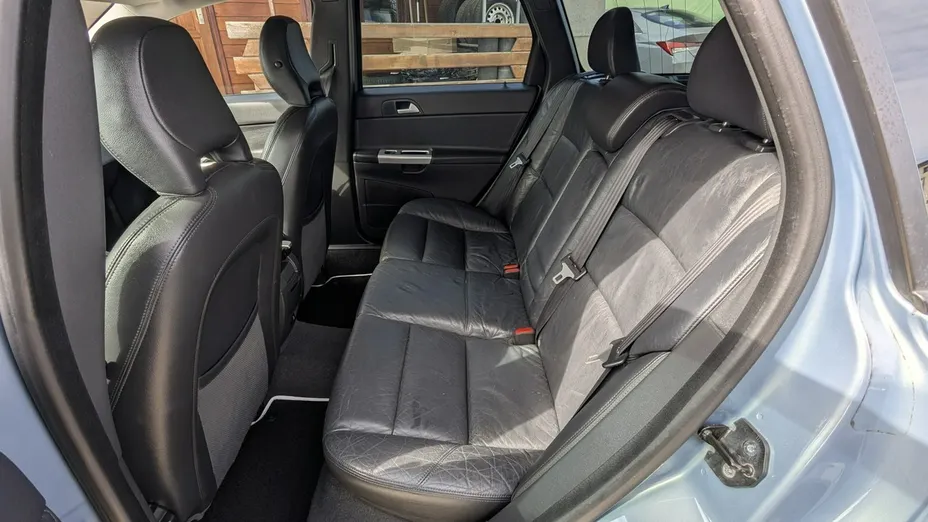 VOLVO V50 -