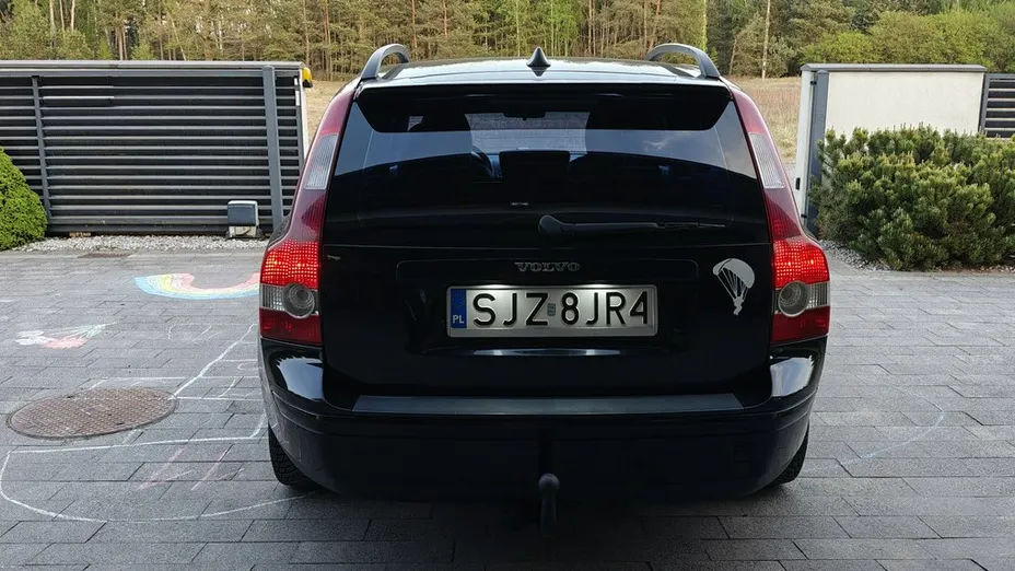 VOLVO V50 -