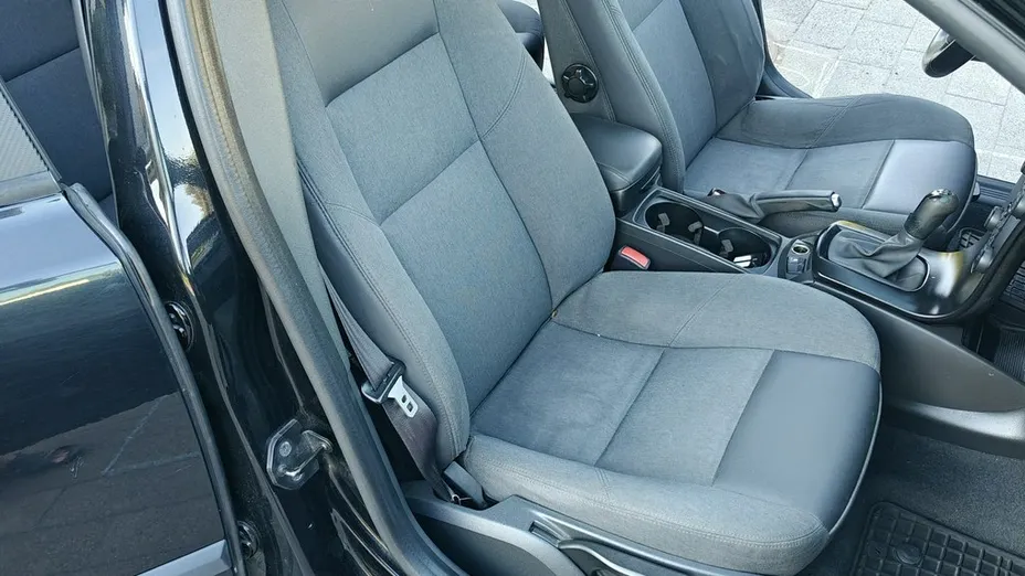 VOLVO V50 -