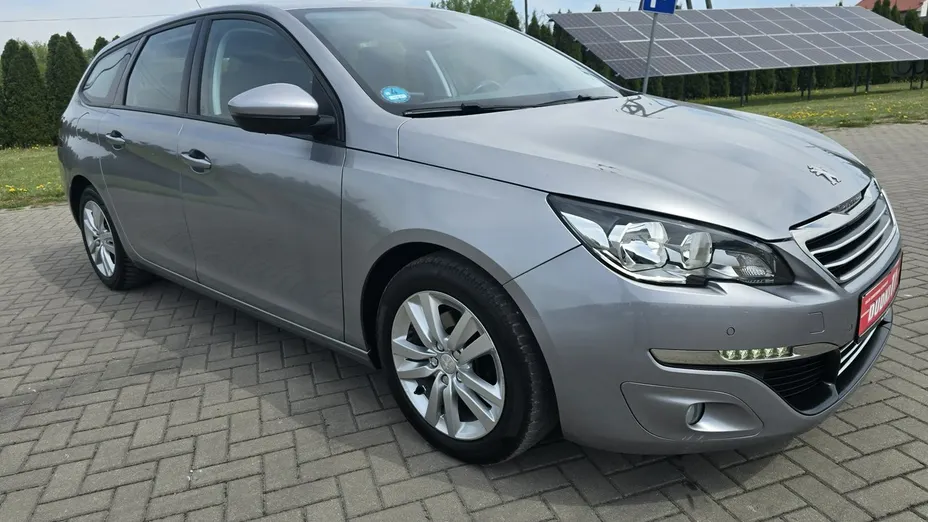 PEUGEOT 308 -