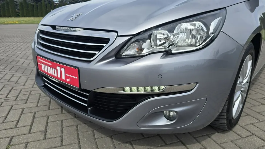 PEUGEOT 308 -