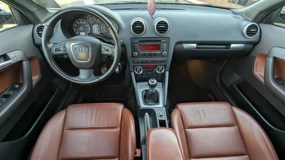 AUDI A3 -