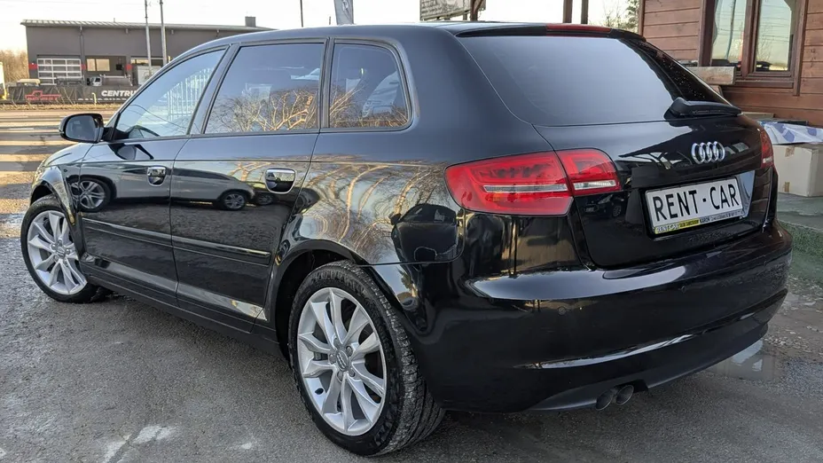 AUDI A3 -