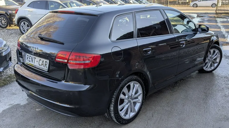 AUDI A3 -