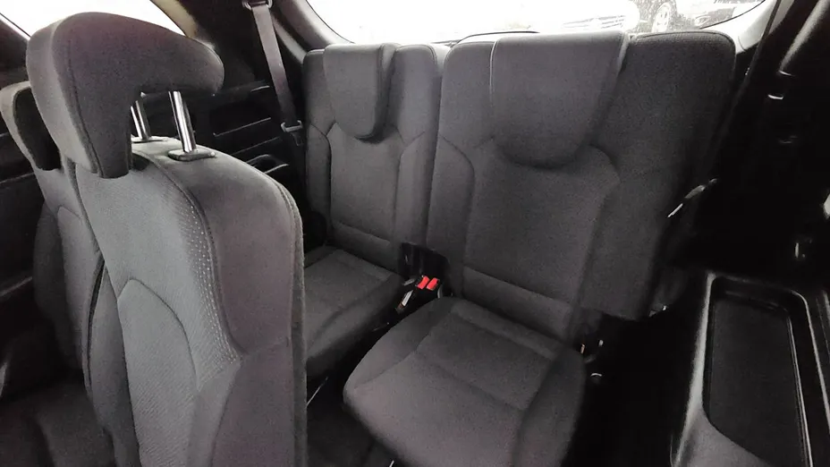 KIA Carens -