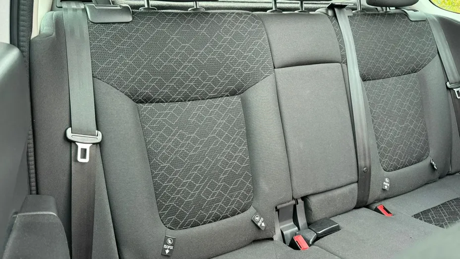 PEUGEOT 3008 -