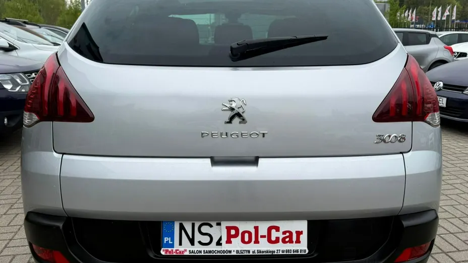 PEUGEOT 3008 -