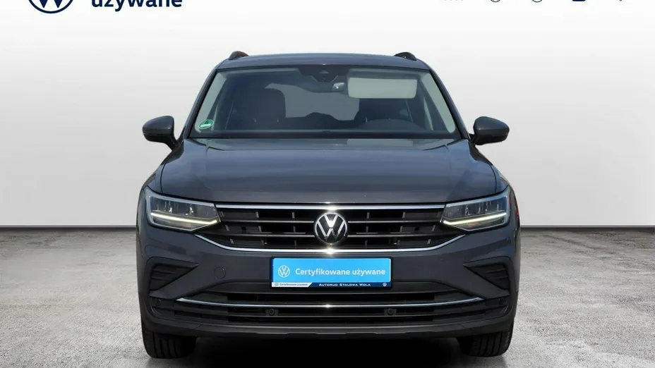 VOLKSWAGEN Tiguan -