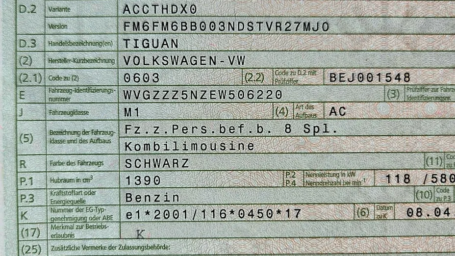 VOLKSWAGEN Tiguan -