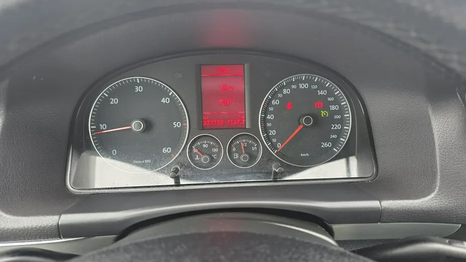 VOLKSWAGEN Touran -