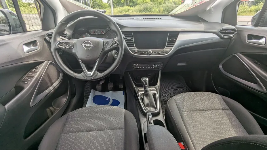 OPEL Crossland X -