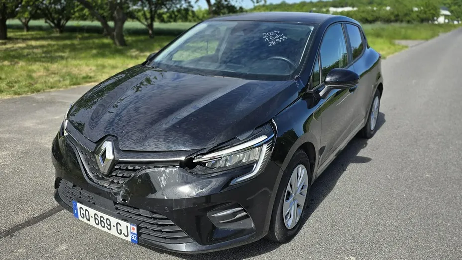 RENAULT Clio -