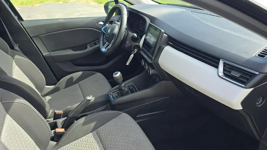 RENAULT Clio -