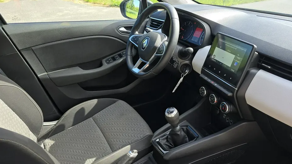 RENAULT Clio -