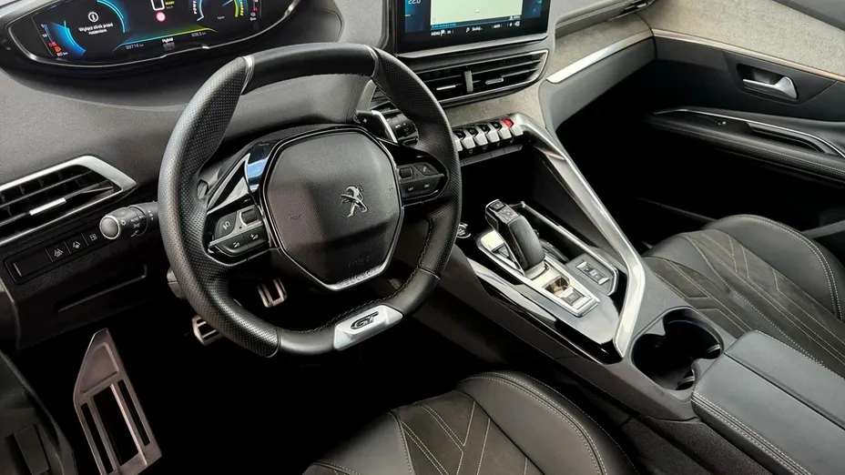 PEUGEOT 3008 -