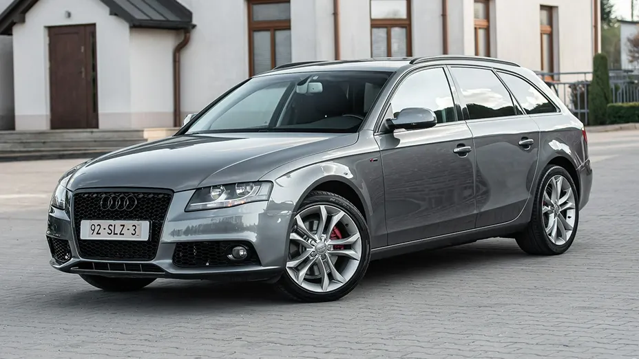 AUDI A4 -