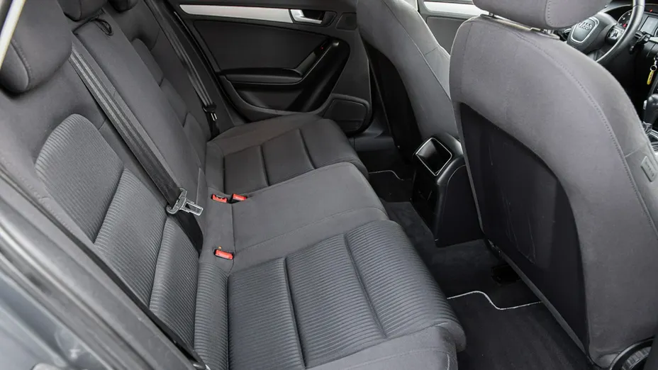 AUDI A4 -