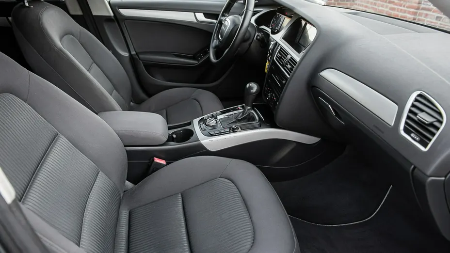AUDI A4 -