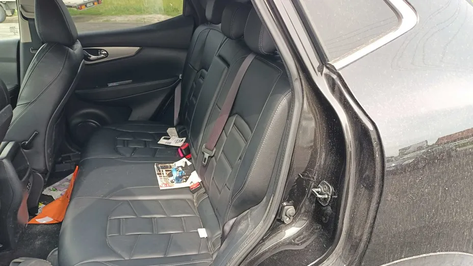 NISSAN Qashqai -