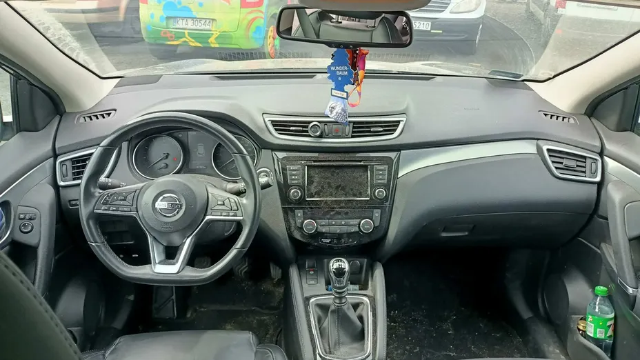 NISSAN Qashqai -