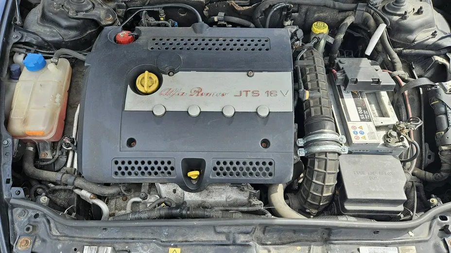 ALFA ROMEO GT -