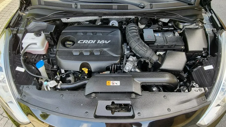 HYUNDAI i40 -