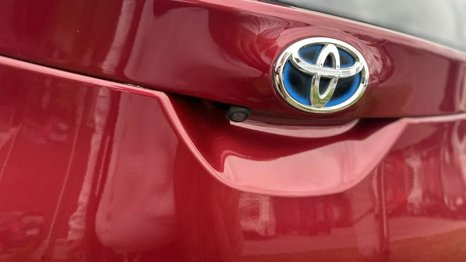 TOYOTA Auris -