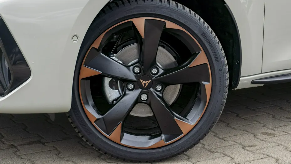 CUPRA Leon -