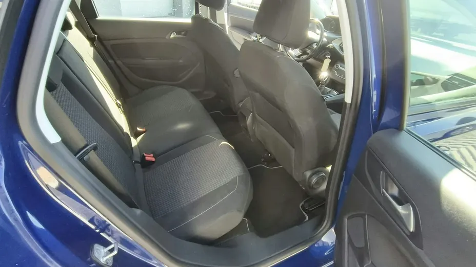 PEUGEOT 308 -