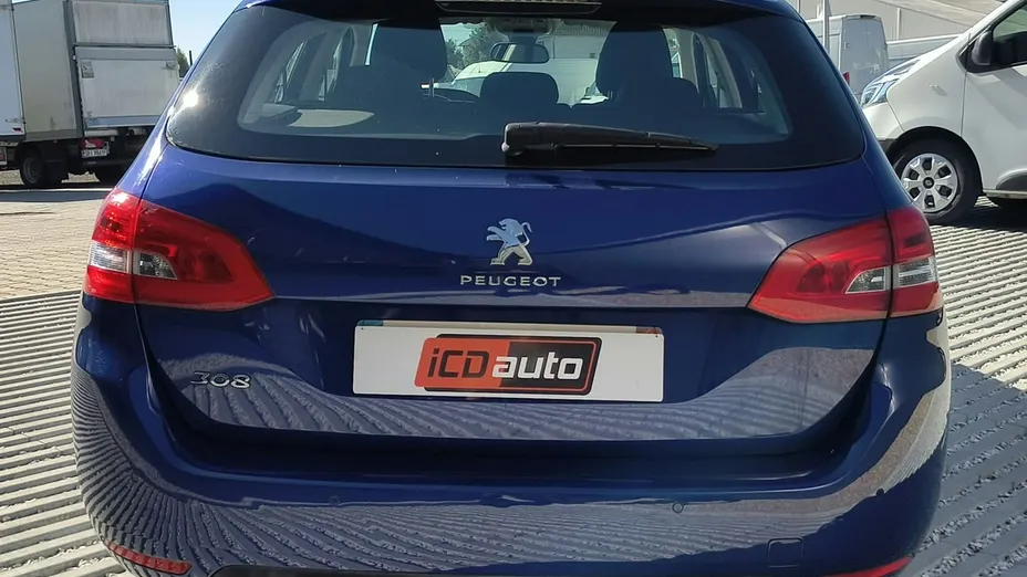 PEUGEOT 308 -