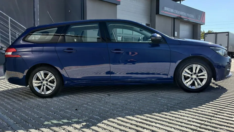 PEUGEOT 308 -