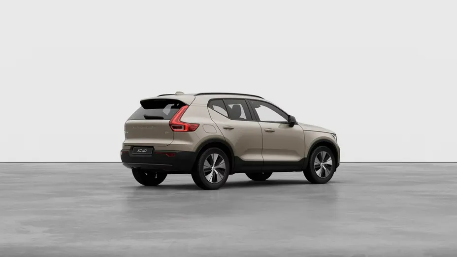 VOLVO XC40 -