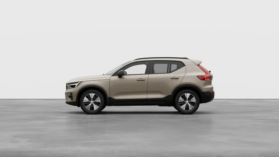 VOLVO XC40 -
