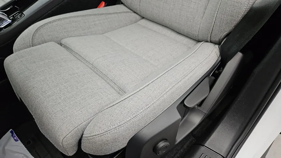 VOLVO XC40 -