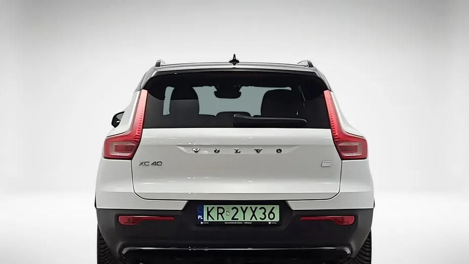 VOLVO XC40 -