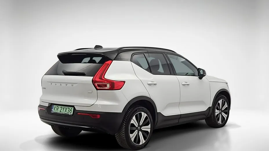 VOLVO XC40 -