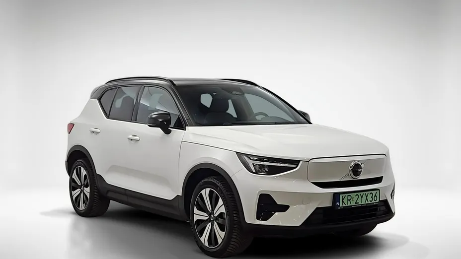 VOLVO XC40 -