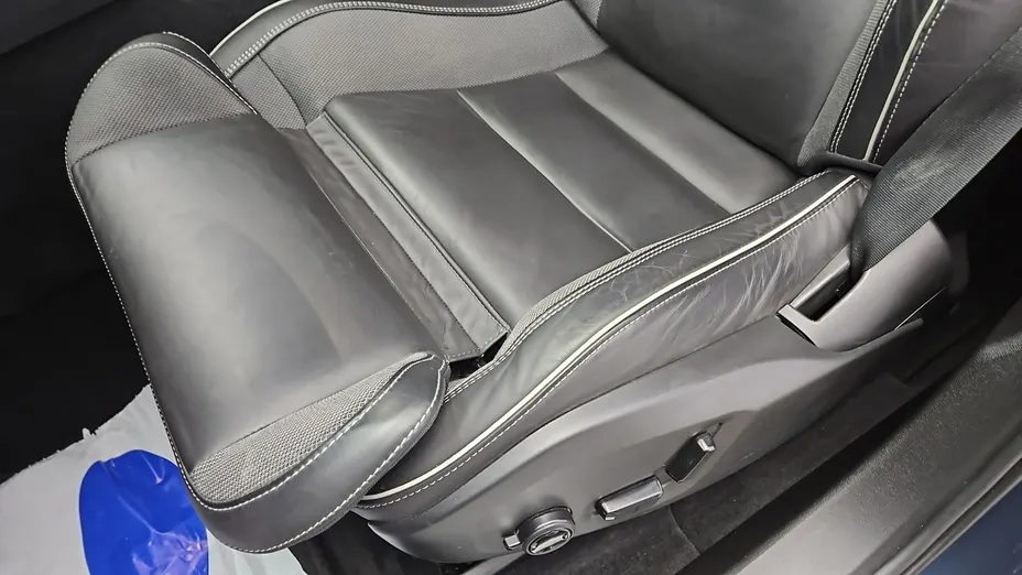 VOLVO XC60 -
