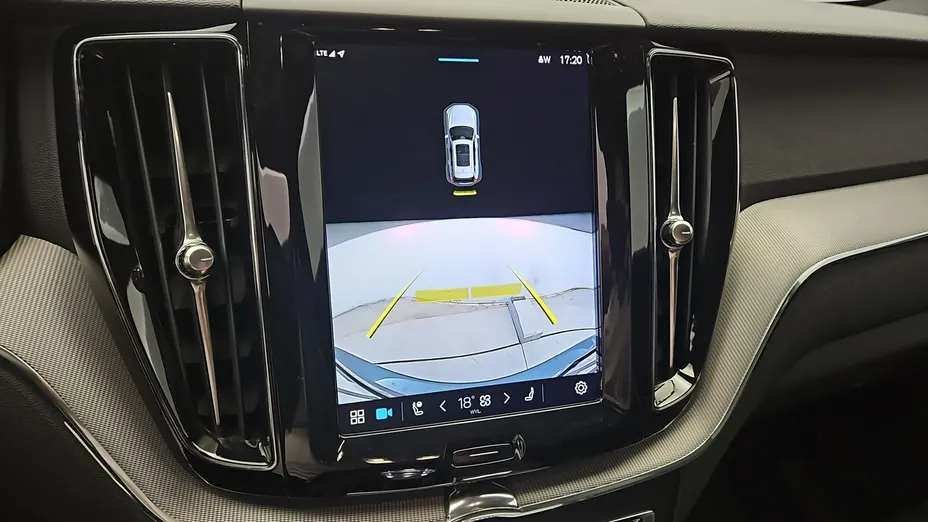 VOLVO XC60 -