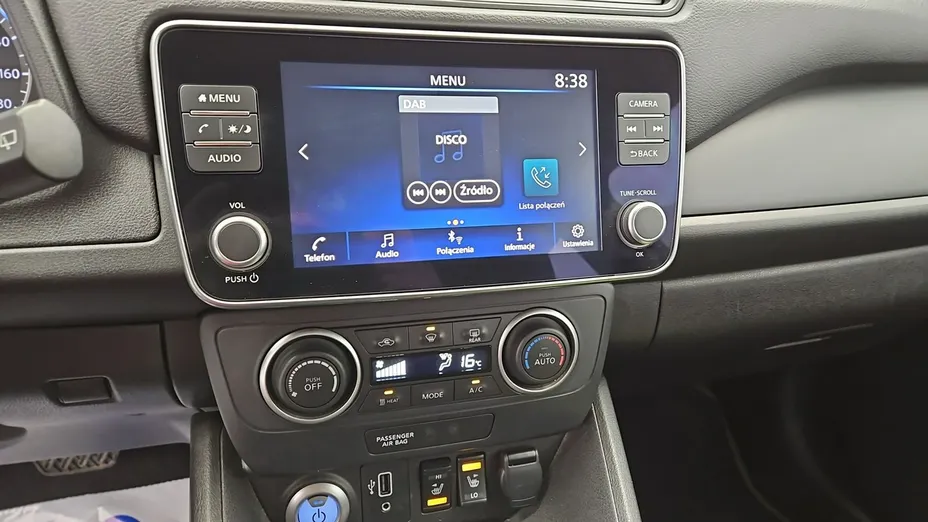 NISSAN Leaf -