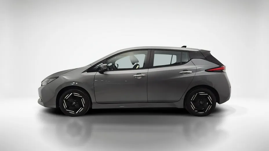 NISSAN Leaf -